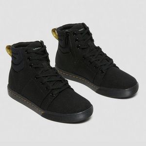 Dr. Martens Rozarya canvas boots